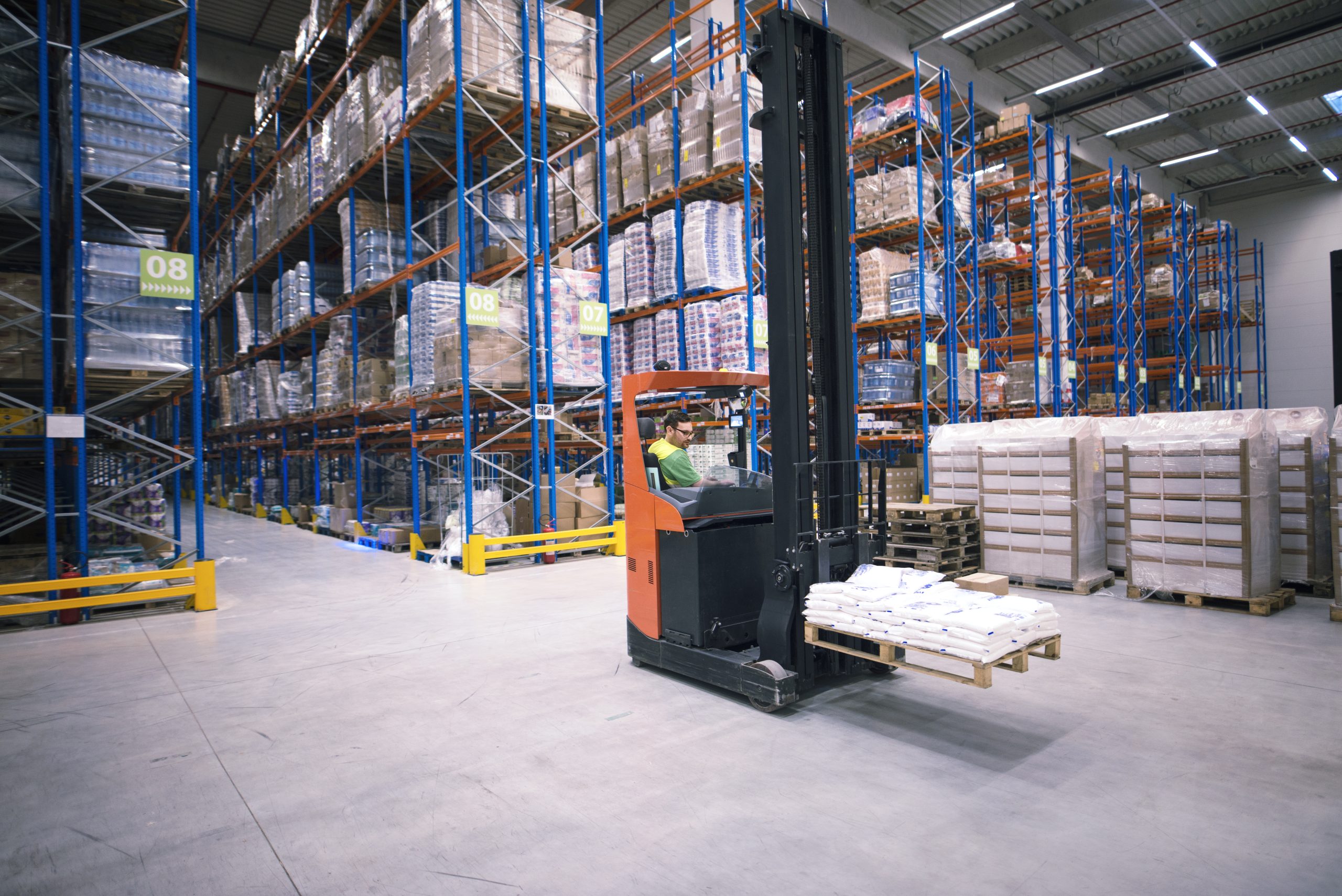 pallet racking systems in dubai