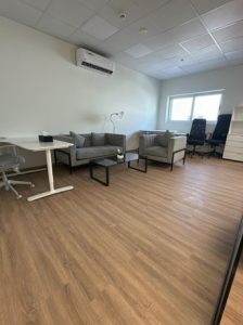 best-flooring-options-for-office-fit-out-in-dubai-03